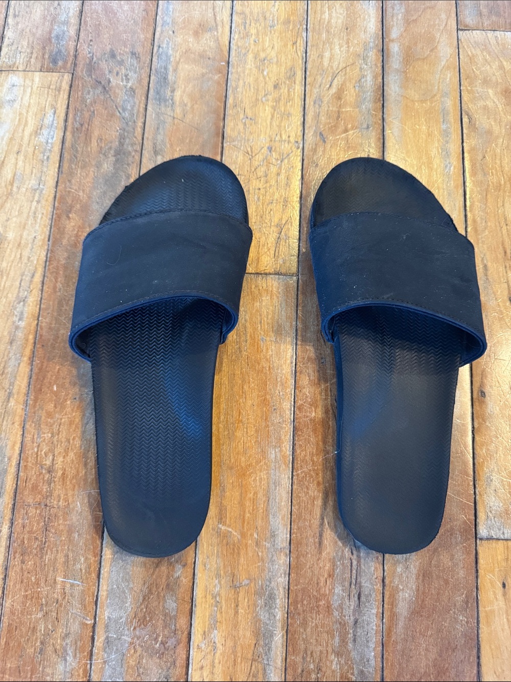 Indosole Women’s Essntls-Black Slide Sandals